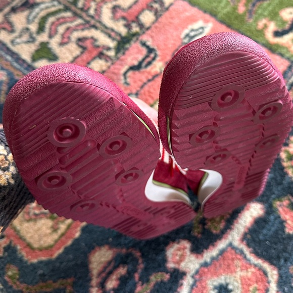 Adidas red tennis shoes sz 12 - Picture 7 of 10